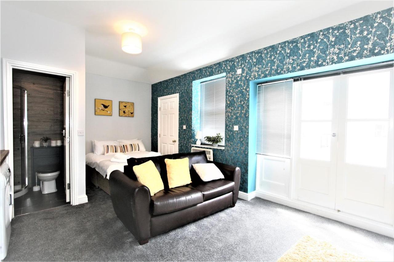 Albion Street Serviced Apartments كيلتنهام المظهر الخارجي الصورة