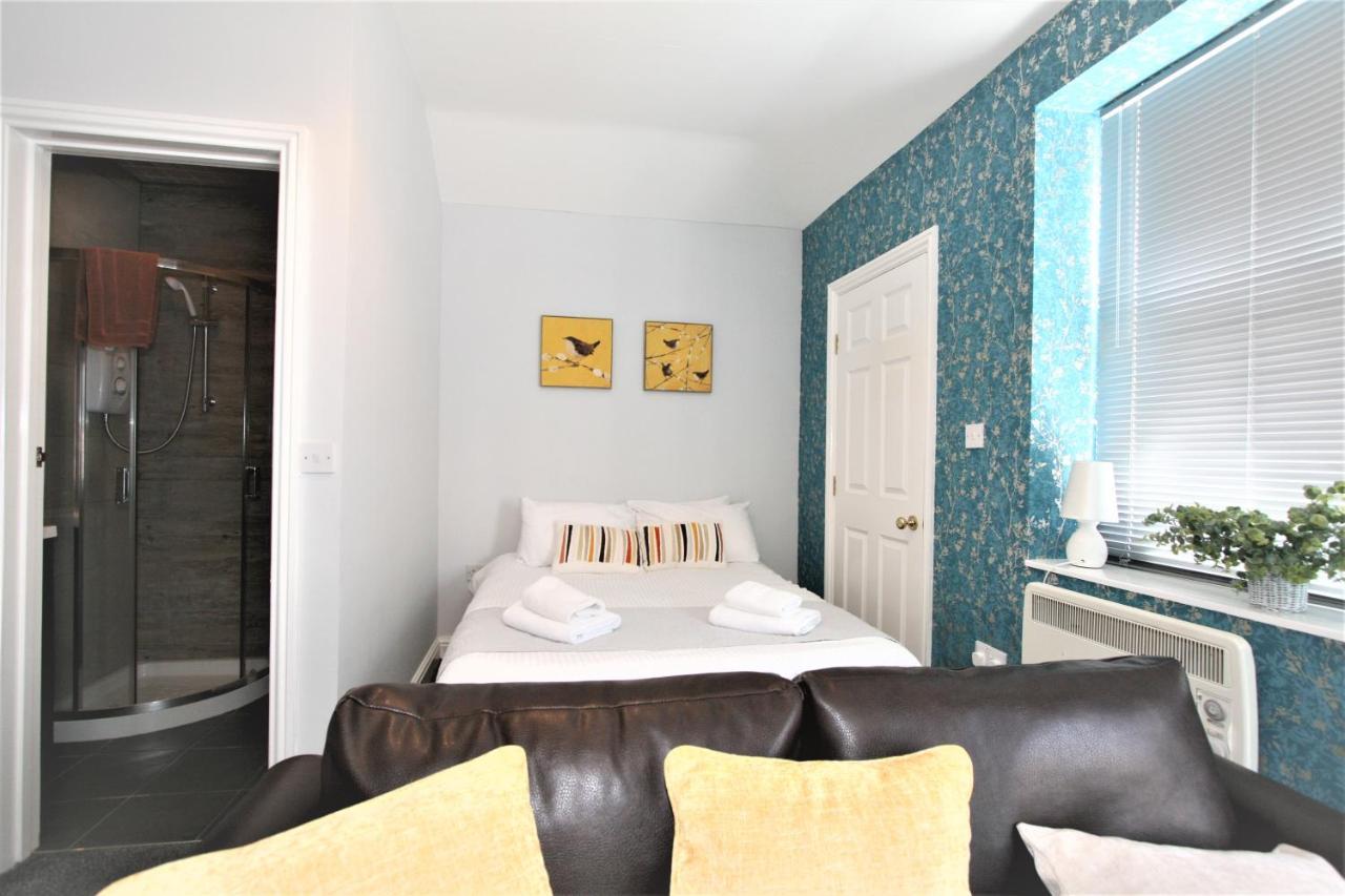 Albion Street Serviced Apartments كيلتنهام المظهر الخارجي الصورة